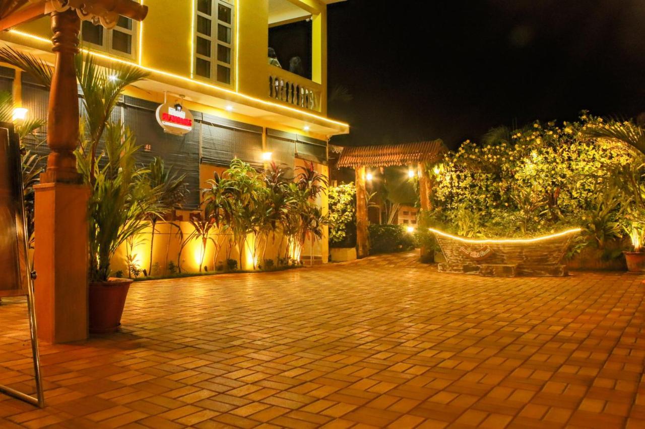 Grand Vatika Resort Арамболь Экстерьер фото