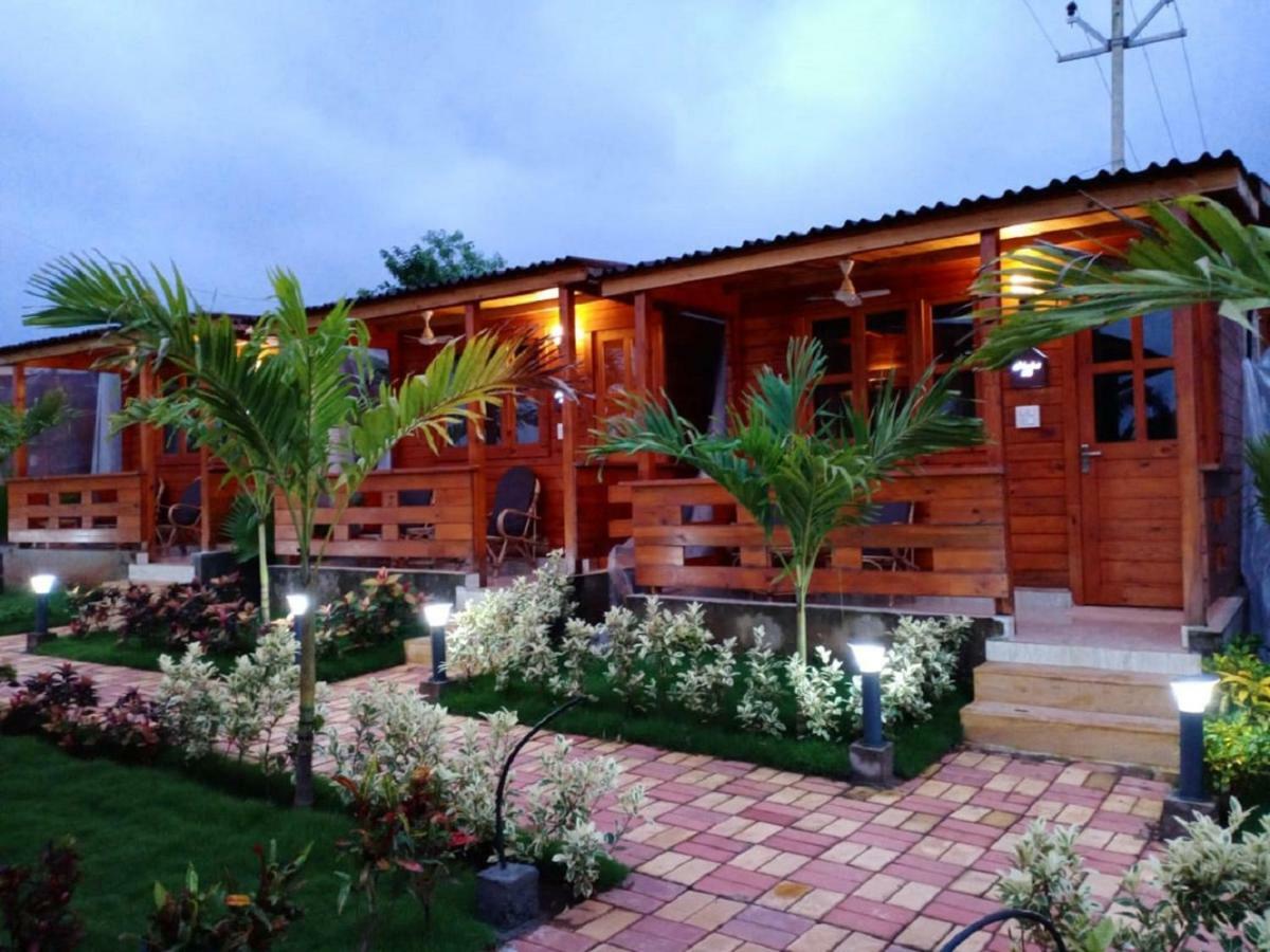 Grand Vatika Resort Арамболь Экстерьер фото