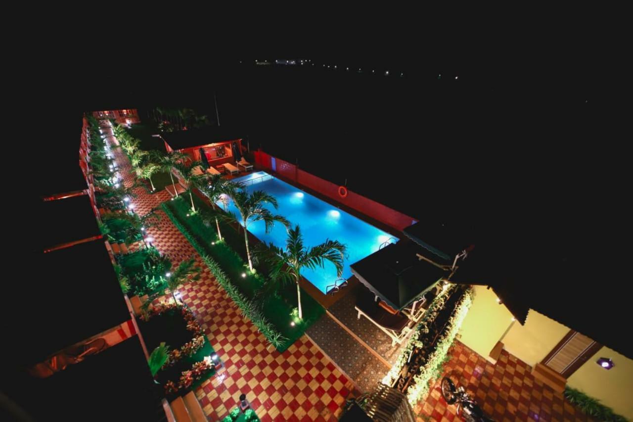 Grand Vatika Resort Арамболь Экстерьер фото