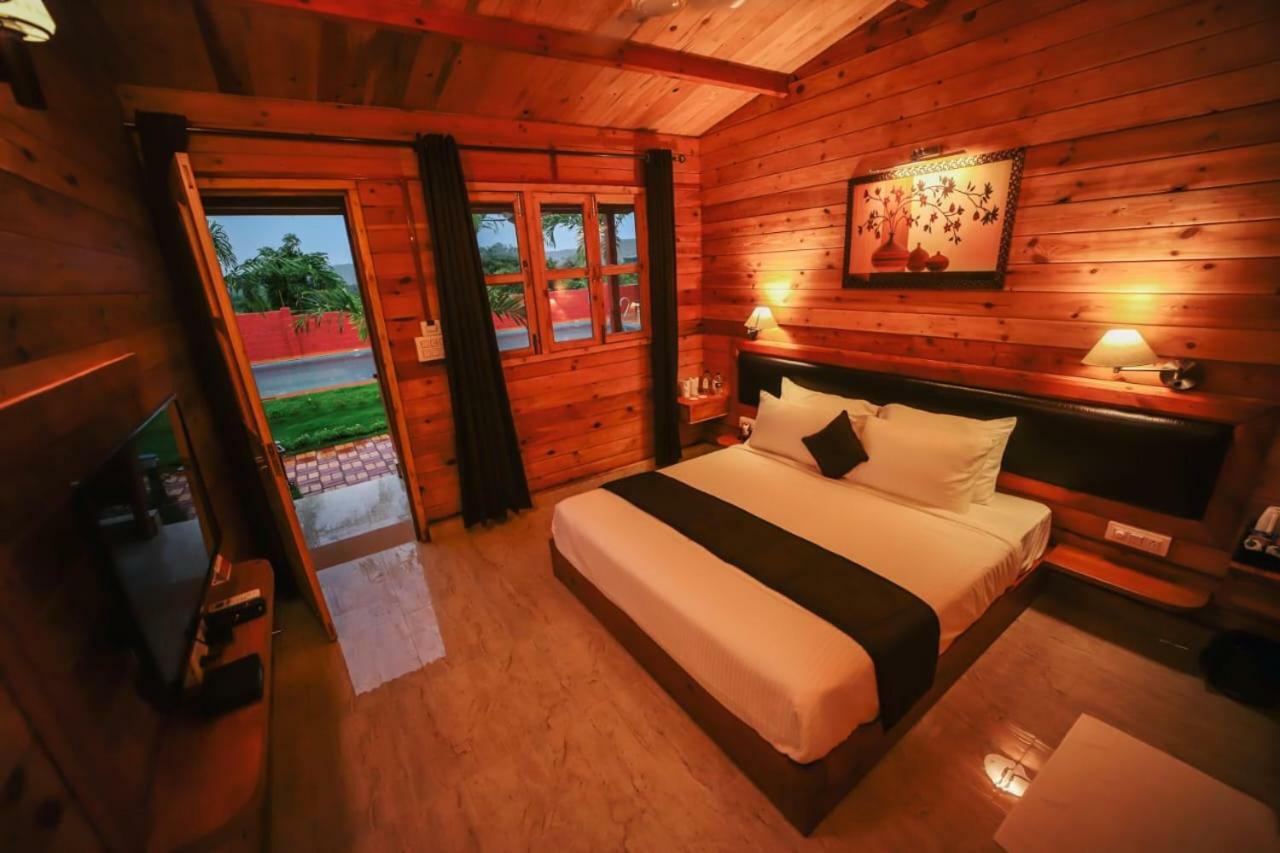 Grand Vatika Resort Арамболь Экстерьер фото